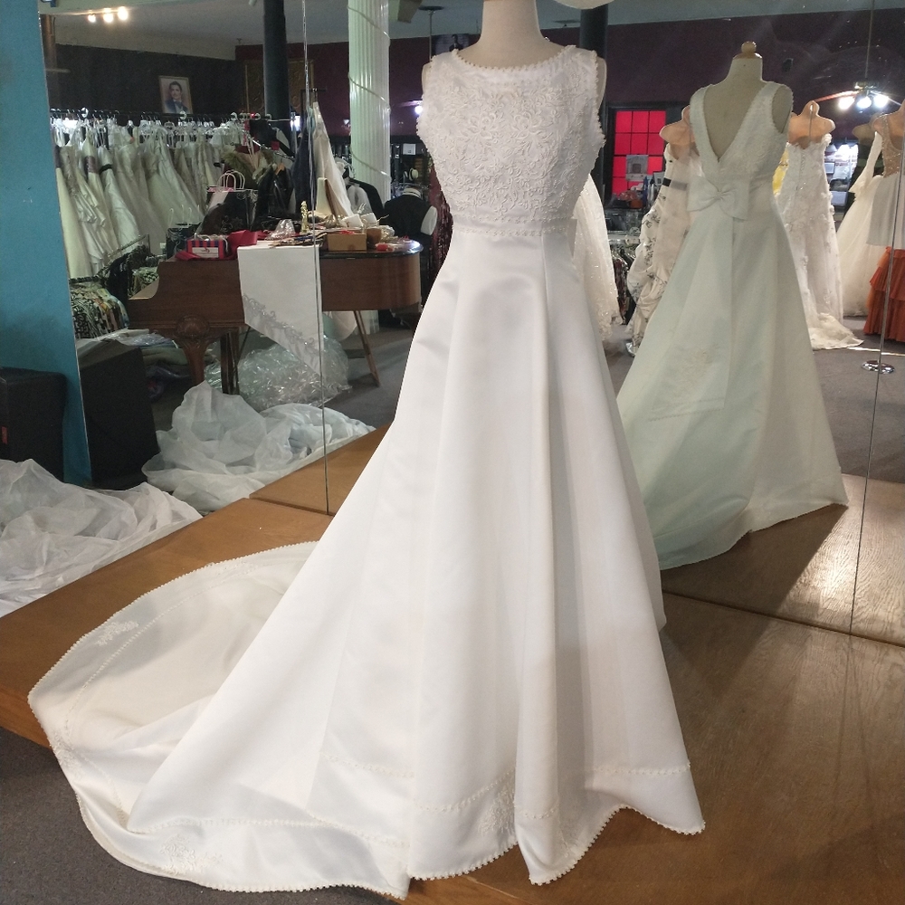 Wedding dress
